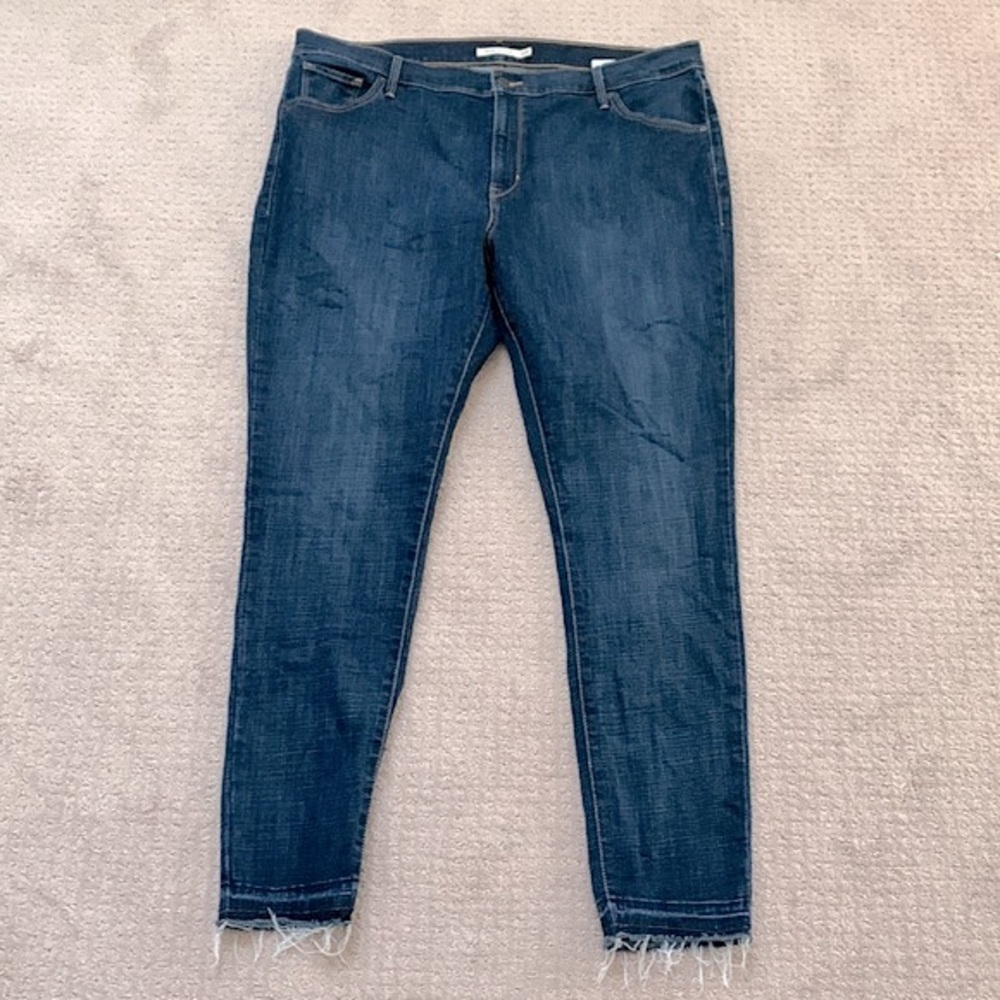 Levi’s 721 High Rise Skinny Jeans - Picture 4 of 14